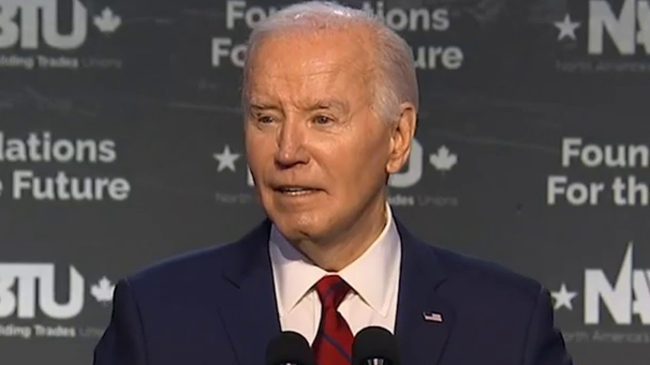 ‘PAUSE’: Biden appears to read script instructions out loud in latest gaffe